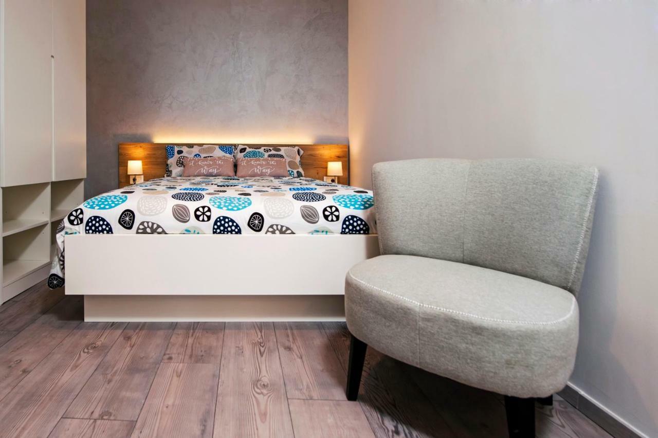 Studio Apartment Kris Rovinj Exterior photo