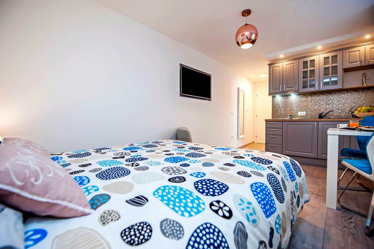 Studio Apartment Kris Rovinj Exterior photo